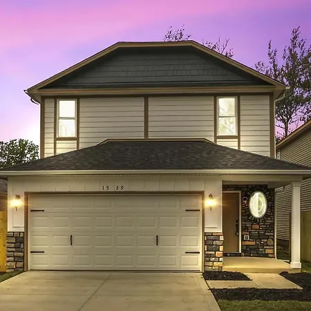 Charming 4Br New Home Columbus With Garage Parking